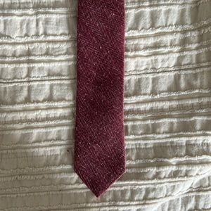 Tie Bar Raspberry Tweed Tie